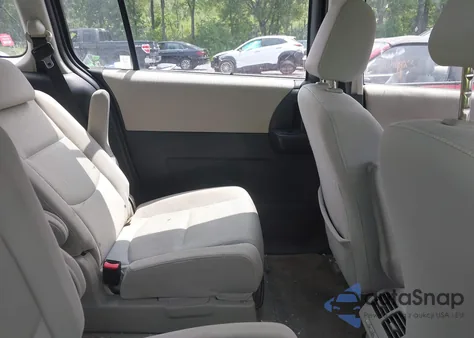 2009 Mazda Mazda5 Sport from USA, damaged, VIN JM1CR29LX90341818